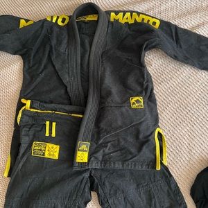 Manto Gi A1 X series BLACK